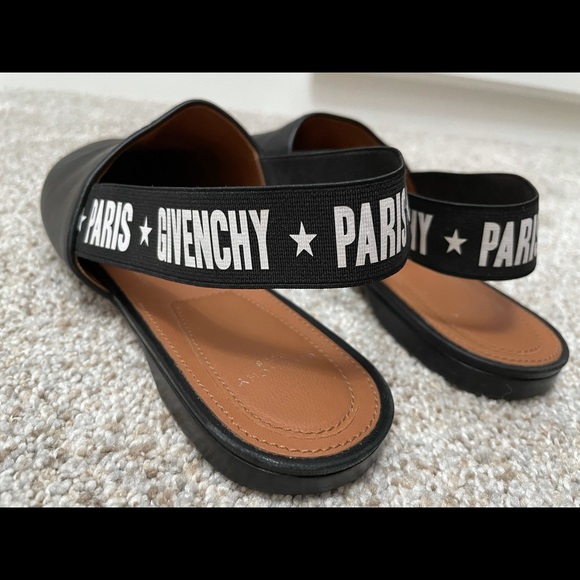 Givenchy flats - Picture 2 of 3